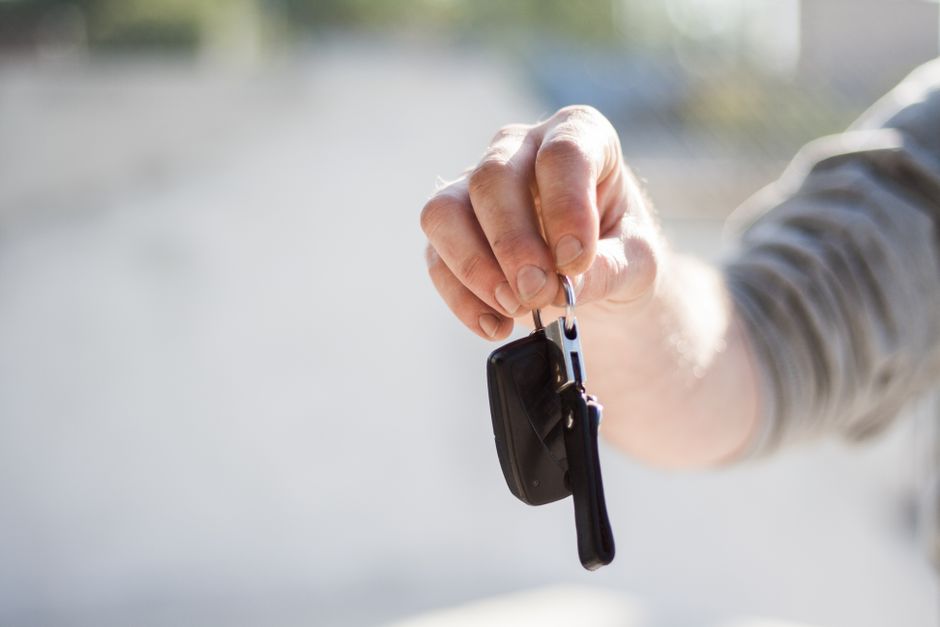 Unlocking the Secrets of Car Keys: Types, Technologies, and Trends