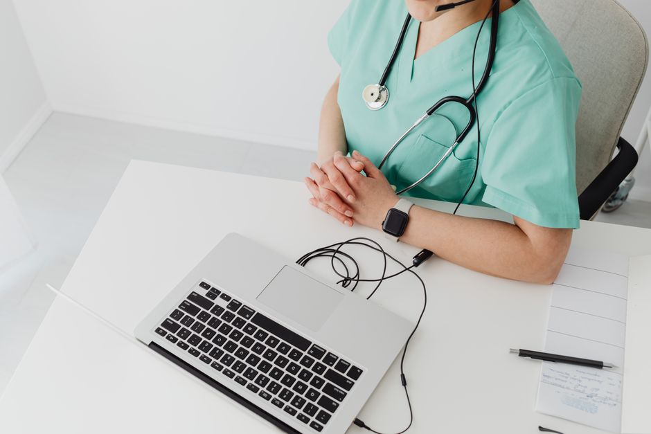 La titulación en enfermería online: una opción accesible y flexible