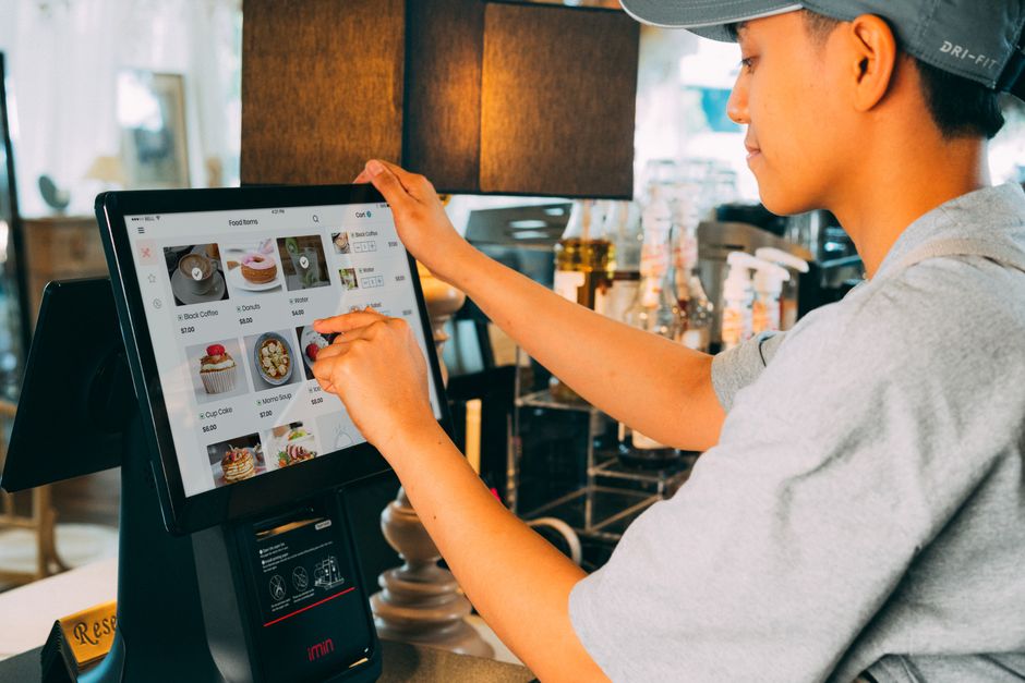 Revolutionizing Restaurant Management with Modern POS Systems