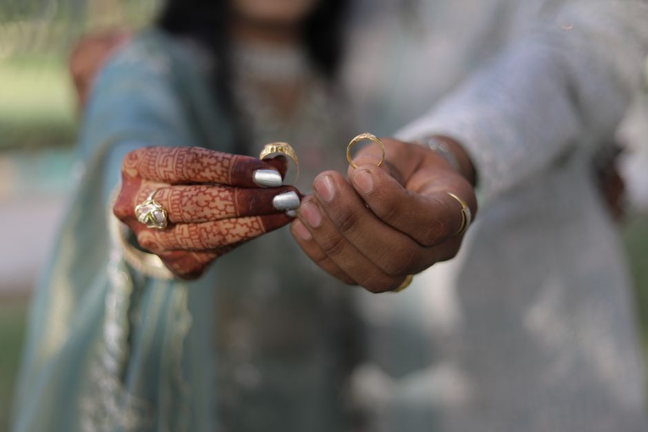 The Ultimate Guide to Custom Engagement Rings: Make It Truly Yours