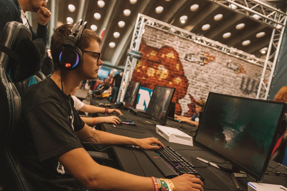 The Rise of Esports Team Sponsorships: A New Era in Competitive Gaming